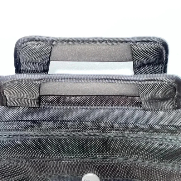Dell Lap Top Case-Black - Picture 3 of 9